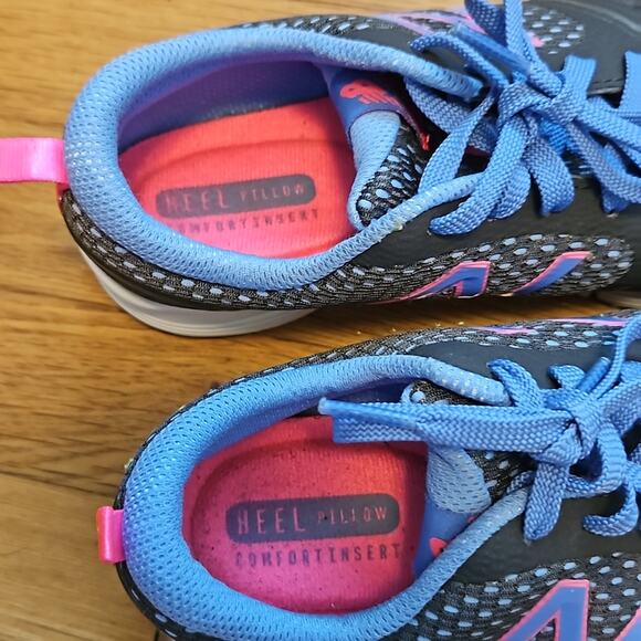 New Balance Cush 711 Women's Running Shoes Grey Pink and Blue - Picture 6 of 6